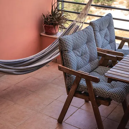 Isabella One Bedroom דירה לרנקה